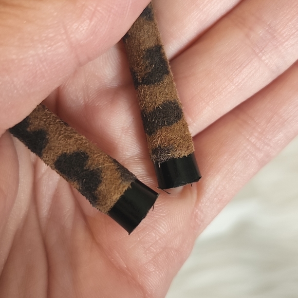 Manolo Blahnik leopard print pumps 39.5 - Picture 10 of 16